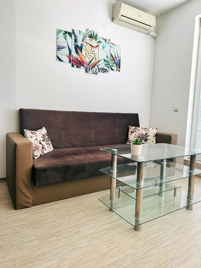 Sunshine Romance Apartment คราเนโว ภายนอก รูปภาพ